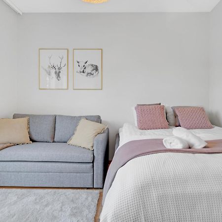 Bellarova Apartments Evakkotie Rovaniemi Bagian luar foto